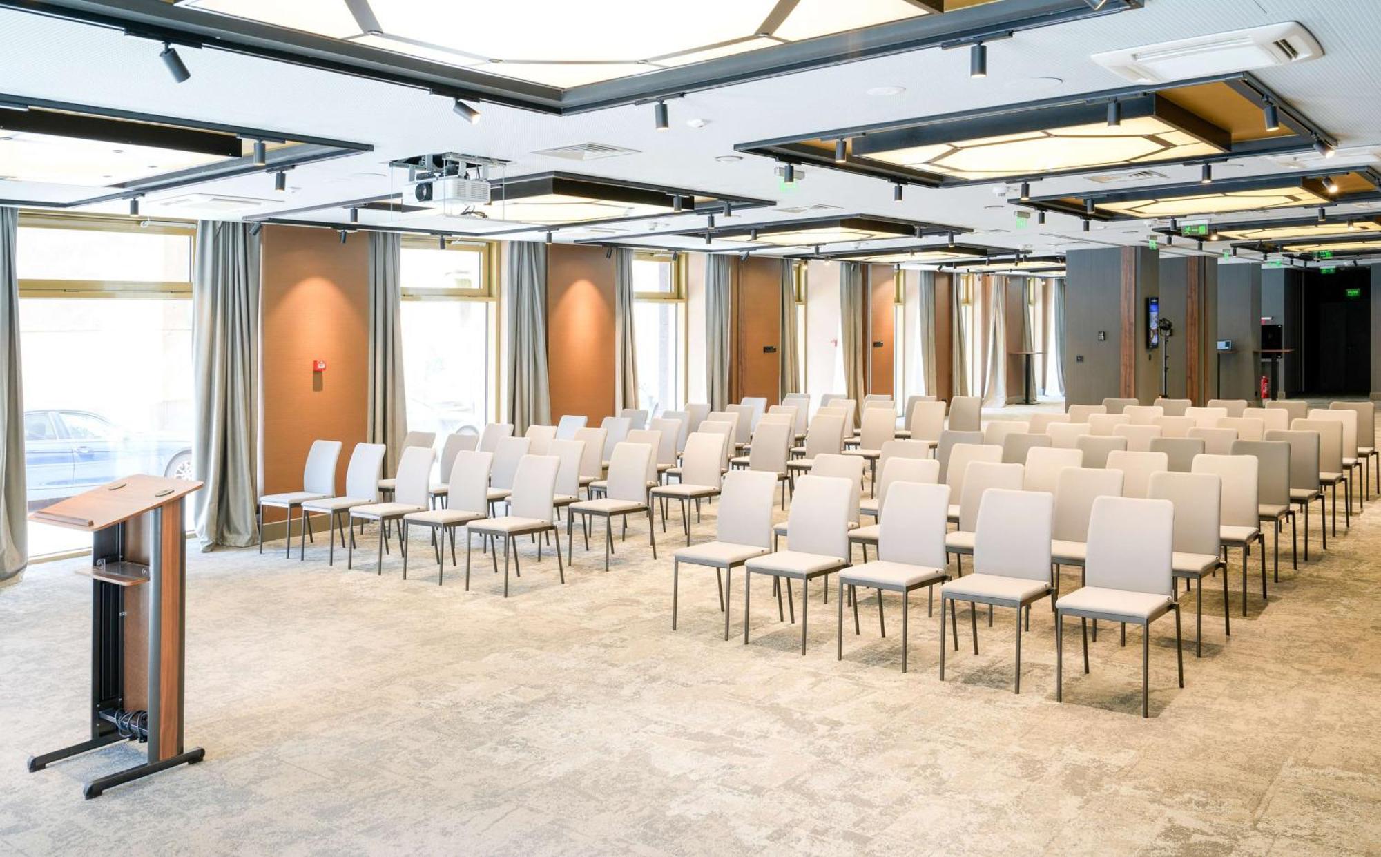 布拉索夫奥鲁姆丽笙酒店 外观 照片 The conference centre