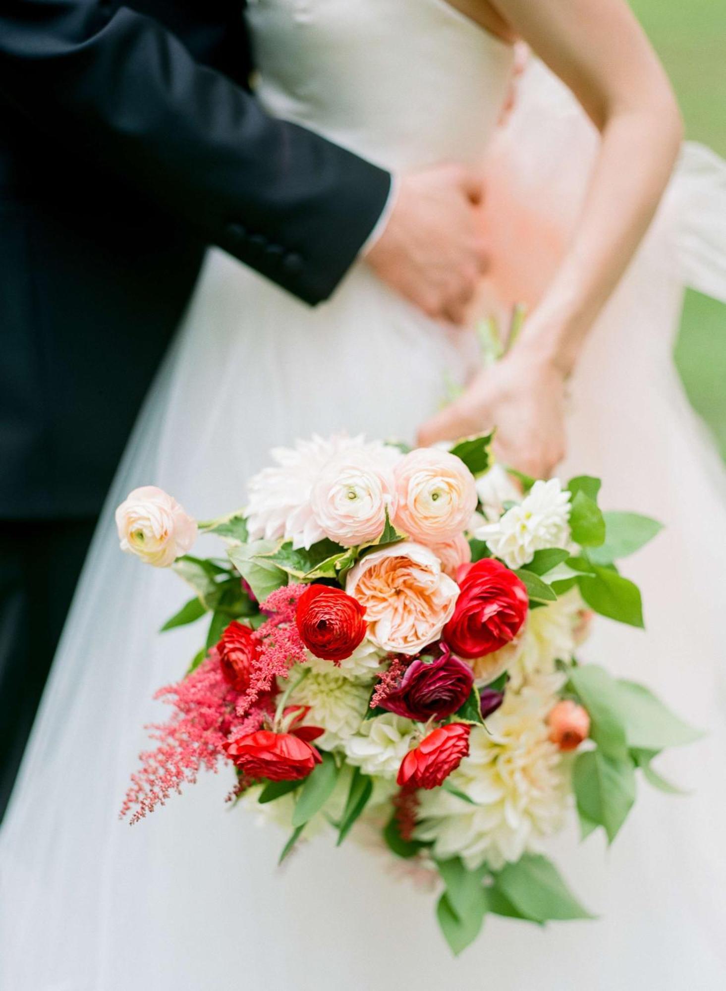 布拉索夫奥鲁姆丽笙酒店 外观 照片 A bridal bouquet